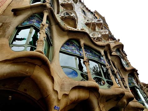 casa mila reviews|casa milà facts.